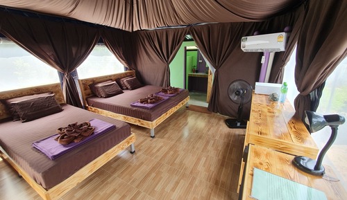 Triple Tented Room