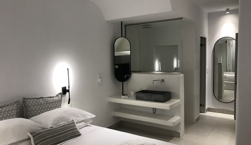 Deluxe Double Room, Partial Sea View