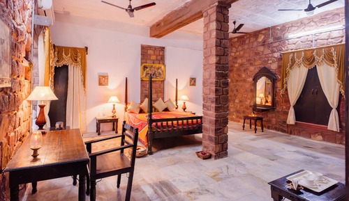 Royal Room