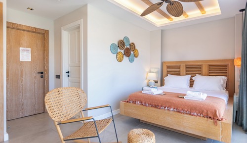 Classic Room, Partial Sea View