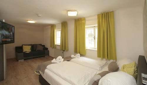 Double Room (Basement)