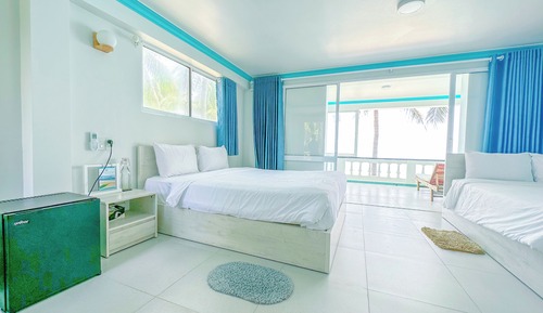 Floor Building Sea View Private Balcony