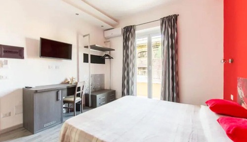 Deluxe Double Room (Red)