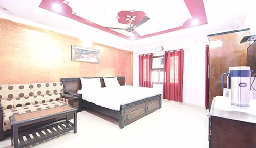 Super Deluxe Room