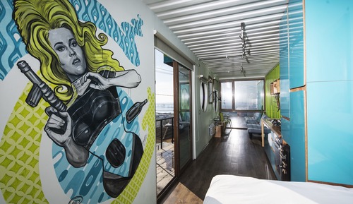 Deluxe Studio Suite