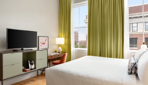 Standard Room, 1 King Bed