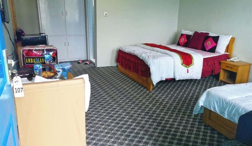 Deluxe Triple Room, 1 Large Twin Bed, Non Smoking