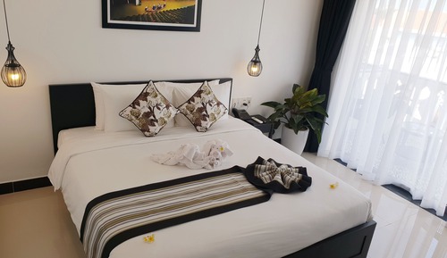 Superior Double Room, City View, Corner