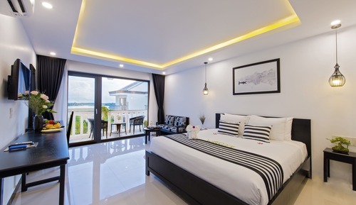 Deluxe Room, 2 Bedrooms, Connecting Rooms, River View