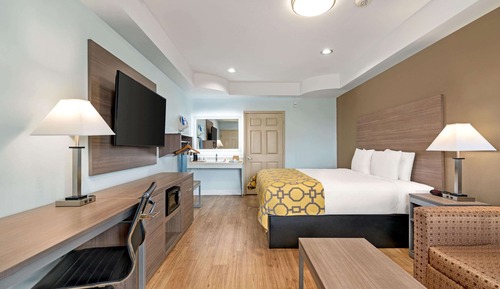 Room, 1 King Bed, Accessible, Non Smoking (Mobility/Hearing Impaired Accessible)