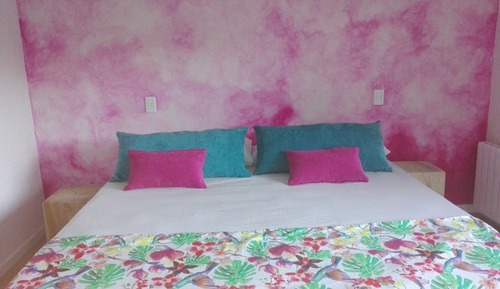 Deluxe Room, 1 King Bed, Non Smoking, Private Bathroom