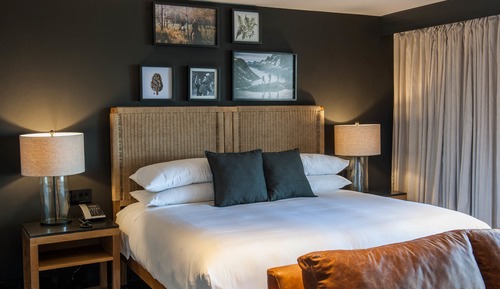 Superior Suite, 1 King Bed, Private Bathroom, Tower
