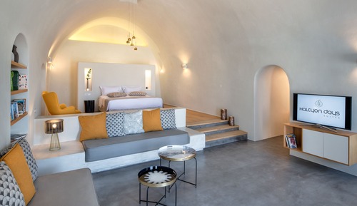 Myth Cave Suite, with Private Pool