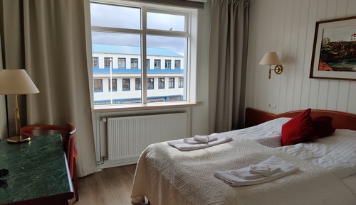 Double Room, 1 Queen Bed, Private Bathroom