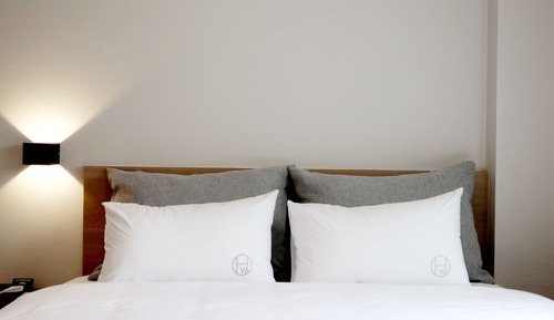 Basic Room, 1 Queen Bed, Non Smoking