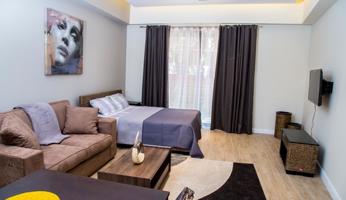 Deluxe Apartment
