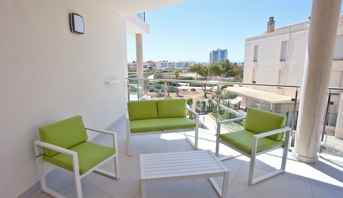 Apartment, 2 Bedrooms, Terrace, Partial Sea View