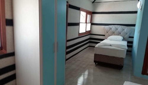 Classic Chalet, 2 Double Beds