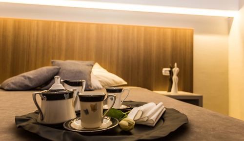 Comfort Suite, 2 Bedrooms, Private Bathroom, Tower
