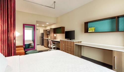 Studio Suite, 1 King Bed, Non Smoking