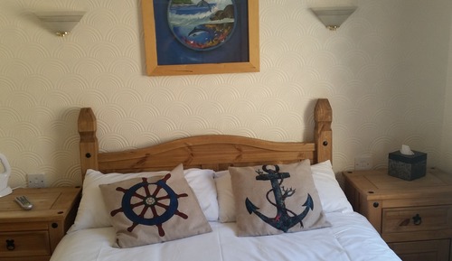 Double Room, Ensuite (small double)