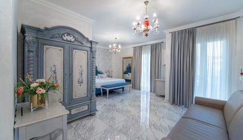 Deluxe Quadruple Room