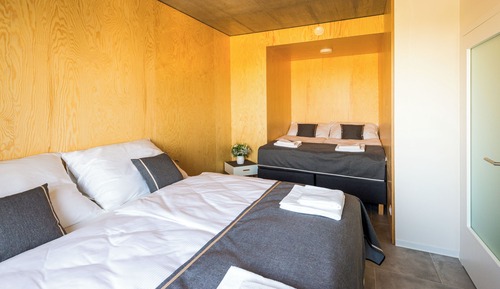 Grand Apartment, Bathtub