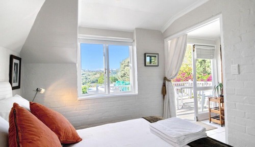 Apartment (The Top Cottage (1))