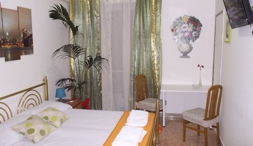 Business Double Room, 2 Twin Beds, Private Bathroom