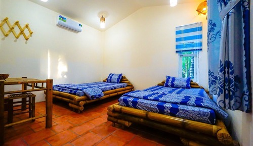 Bungalow, River View