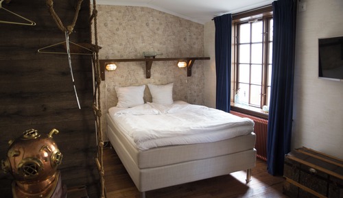 Standard Single Room, 1 Large Twin Bed, City View