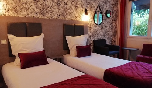 Standard Twin Room