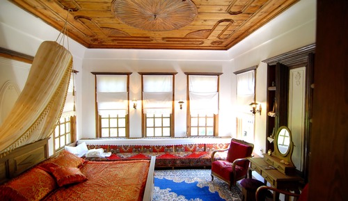 Traditional Double Room, Shared Bathroom