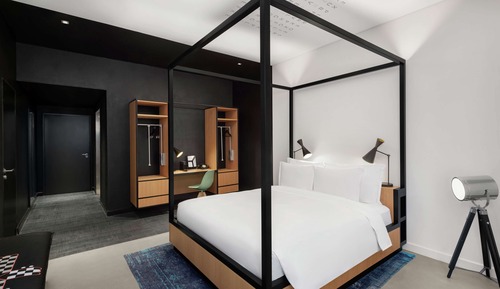 Standard Room, 1 King Bed, Accessible
