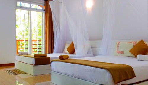 Deluxe Room, 1 Bedroom, Non Smoking, Mountain View