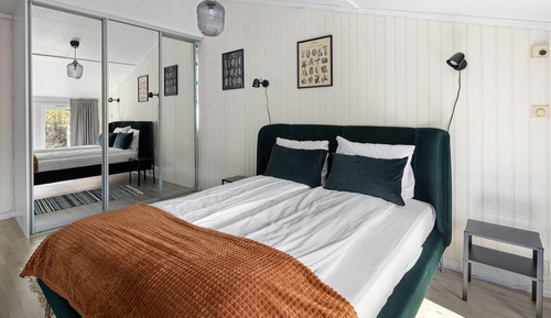 Standard House, 5 Bedrooms, Mountain View