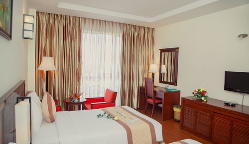 Superior Twin Room, Front View