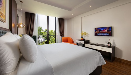Junior Suite, City View