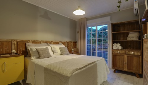 Premium Double Room, Partial Sea View, Beachside