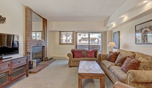 Condo, 2 Bedrooms