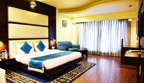 Superior Room, 1 King Bed, Non Smoking, City View