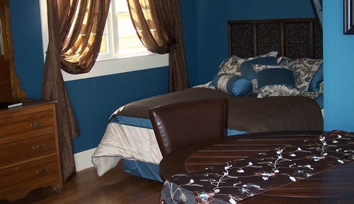 Standard Double Room, Ensuite (Emily Dickenson)