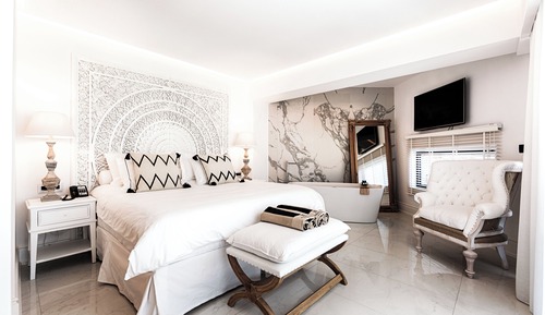 Honeymoon Suite, Private Pool (Island, Sea Front)