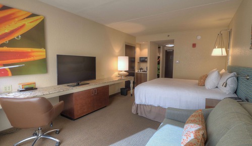 Room, 1 King Bed, Accessible (Hearing)