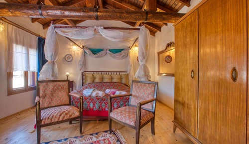 Deluxe Double Room (Turkuaz)
