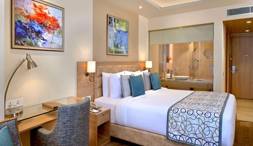 Superior Room, 1 King Bed