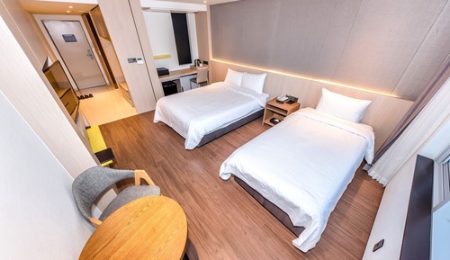 Deluxe Twin Room
