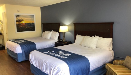 Room, 2 Queen Beds, Non Smoking