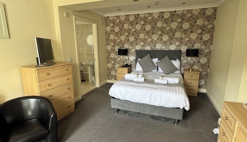Double Room, Ensuite (Ground Floor, Accessible)