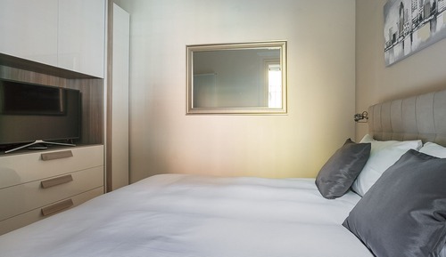 Family Suite, Private Bathroom